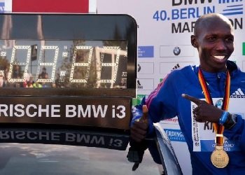 29/09/2013 : nouveau record du monde du marathon, à Berlin